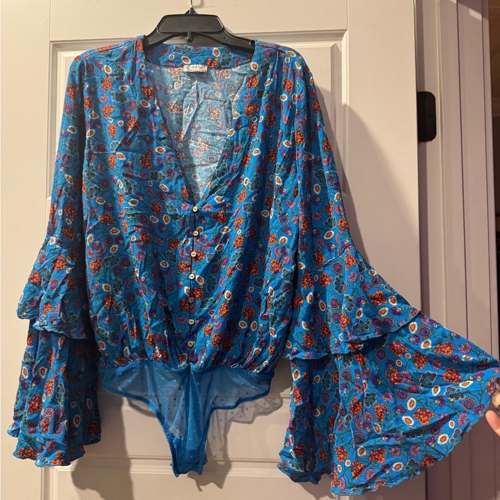 EUC Free People floral boho top size small